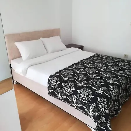 Elegant In Sisli Long Term איסטמבול